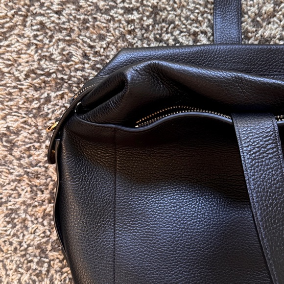 New Cuyana Overnight Leather Bag - Picture 4 of 9